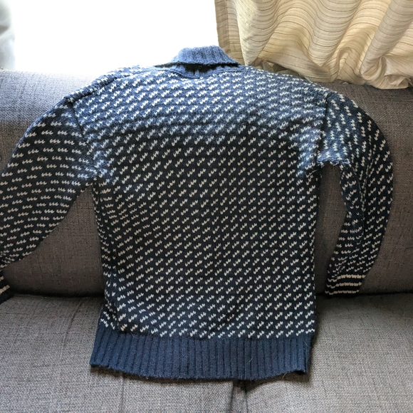 L.L. Bean Blue and White Chunky Knit Cardigan - Picture 7 of 7